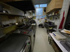 C9774位于昌吉玛纳斯品牌串卷店转让