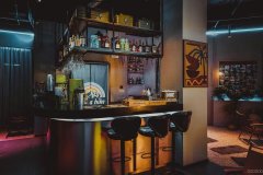 C9775世界冠郡经营中酒吧转让