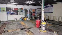 C9778铁厂沟云峰市场70平洗车房转让