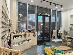 C9779昌吉中山南路经营中美甲美睫店转让 可空转