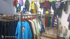 C9800位于昌吉市亚中商城经营中童装店转让