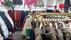 C9872位于昌吉市青年南路元丰农贸西一门女装店转让