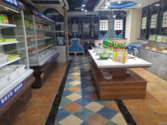 C9874位于昌吉市延安南路天润酒店附近临街二楼商铺出租