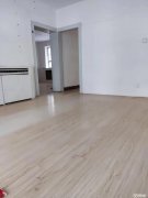 C9875位于昌吉市青年北路附近临街商铺出租