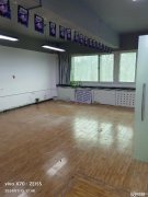 C9875位于昌吉市青年北路附近临街商铺出租