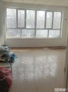 C9875位于昌吉市青年北路附近临街商铺出租