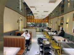 C9879人民电影院商圈楼下好位置快餐店转让