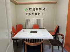 C9898米东区宏福美食街230平餐厅低价转让