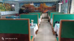 C9905位于昌吉市建设路附近临街餐饮旺铺转让