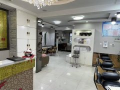 C9913昌吉市建国西路滨湖雅居9年美发老店低价转让