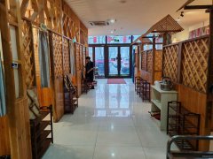 C9920呼图壁亚西亚楼下258平餐厅转让