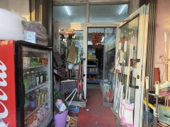 C9939火车西路经营中3元店转让 可空转