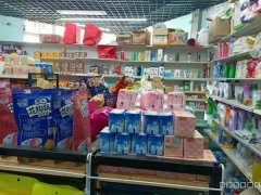 C9950位于昌吉市特变世纪广场东门小区内经营中商超转让