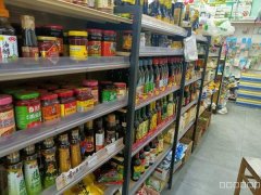 C9950位于昌吉市特变世纪广场东门小区内经营中商超转让