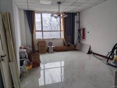 C9966阜康天山南街100平餐厅转让