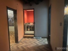 C9981位于昌吉青年南路华东旺铺出租