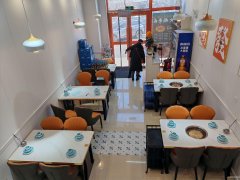 C9988米东区名门华府130平火锅店转让