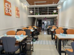 C9988米东区名门华府130平火锅店转让