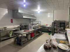 C9995昌吉天山路三小附近营业中餐厅转让 可空转