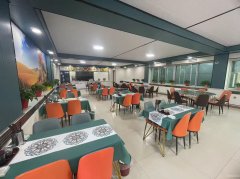 C9995昌吉天山路三小附近营业中餐厅转让 可空转