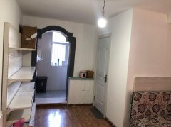 C10000店面转让 位于昌吉市健康西路昌吉学院对面商铺转让