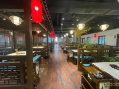 C10003位于昌吉青年南路品牌火锅店转让