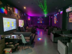 C10011水墨嘉苑商业街160平酒吧转让