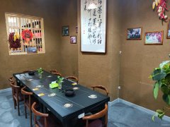 C10018 位于塔城东路临街商铺低价急转