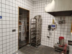 C10022高铁站佳源都市西门64平旺铺低价转让