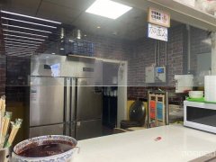 C10030位于米东区威尼斯小镇牛肉面馆转让