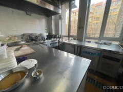 C10042位于昌吉米兰春天餐厅转让