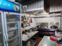 C10040水上乐园对面180平餐厅低价转让