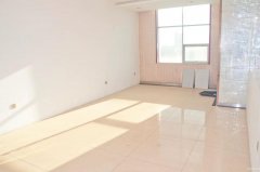 C10057招租 1.位于长宁路酒店负一楼纯商业门面