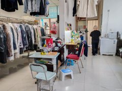 C10067阜康新城花园90平干洗店转让