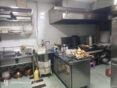 C10068位于昌吉市延安南路文化宫步行街内经营中餐饮旺铺转