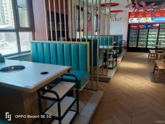 C10090位于昌吉市红旗路环宇世纪城附近临街餐饮旺铺转让