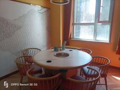 C10090位于昌吉市红旗路环宇世纪城附近临街餐饮旺铺转让