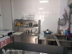 C10091位于昌吉市中山南路水岸林居小区内快餐店面转让