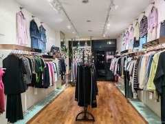 C10121天津路嘉华园70平服装店转让