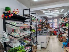 C10122世纪星小区30平食品超市低价转让  空转