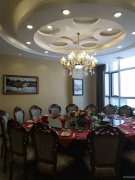 C10128位于五家渠市海宁皮革城附近餐饮店转让