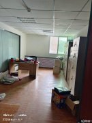 C10143位于昌吉市长宁南路昌明大厦三楼商用写字间出租