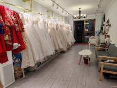 C10147呼图壁老一中南门65平美甲婚纱店转让