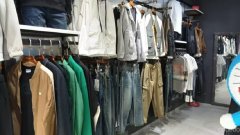 C10166亚中商城商业街精品男装低价转让一口价3万