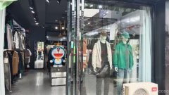 C10166亚中商城商业街精品男装低价转让一口价3万