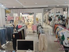 C10167位于昌吉市汇好美购二楼营业中童装店转让