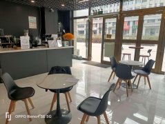 C10174位于昌吉市外环路融投小镇经营中咖啡店转让