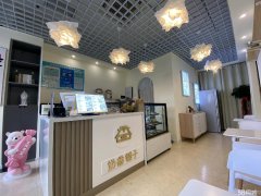 C10176位于昌吉市建国西路友好商圈经营中店面转让