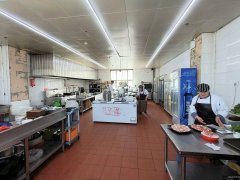 C10185紫金城精装修730平火锅店转让