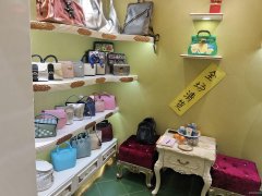 C10192位于红星西路临街营业中女装店转让